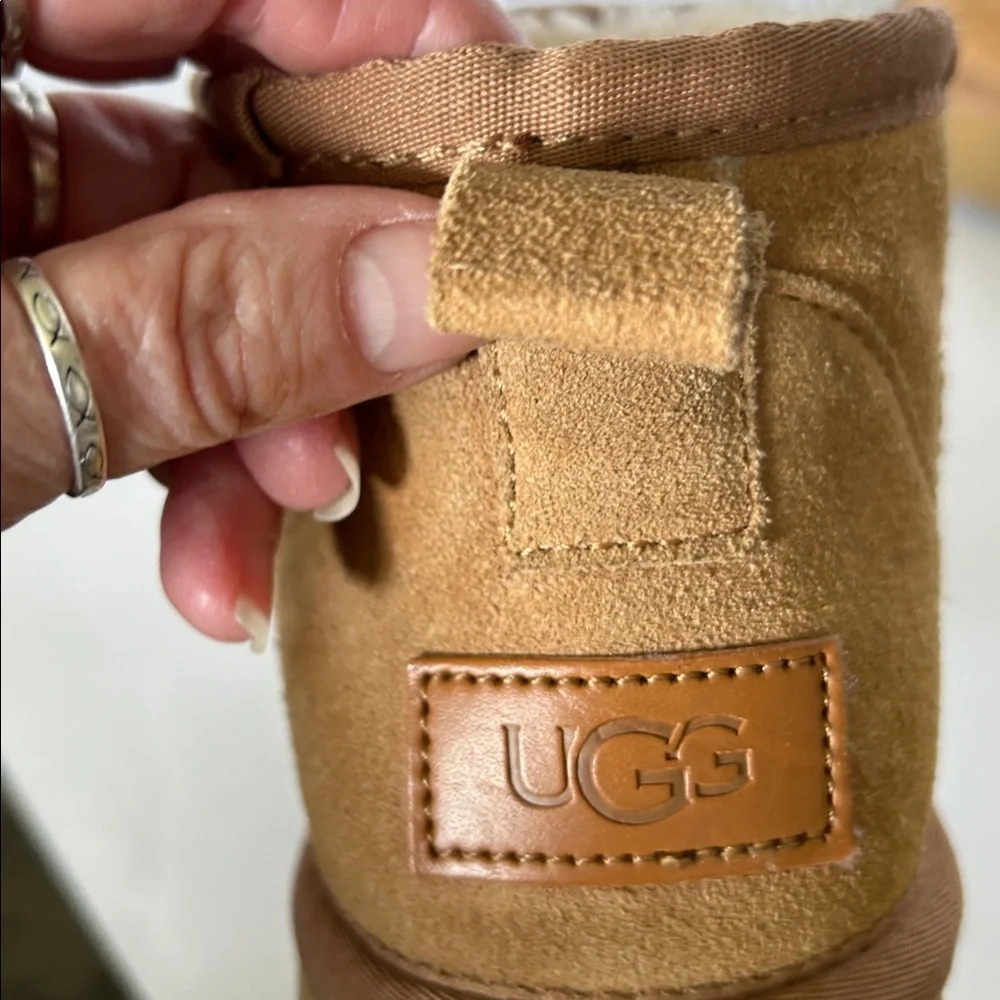UGG CLASSIC WOMENS PLATFORM BROWN MINI BOOTS GENUINE LEATHER AND SHEEPSKIN SZ 5